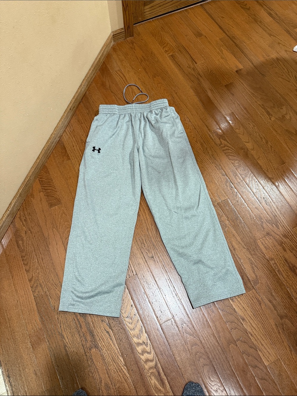 Under Armour Mens Light Gray Athletic Joggers